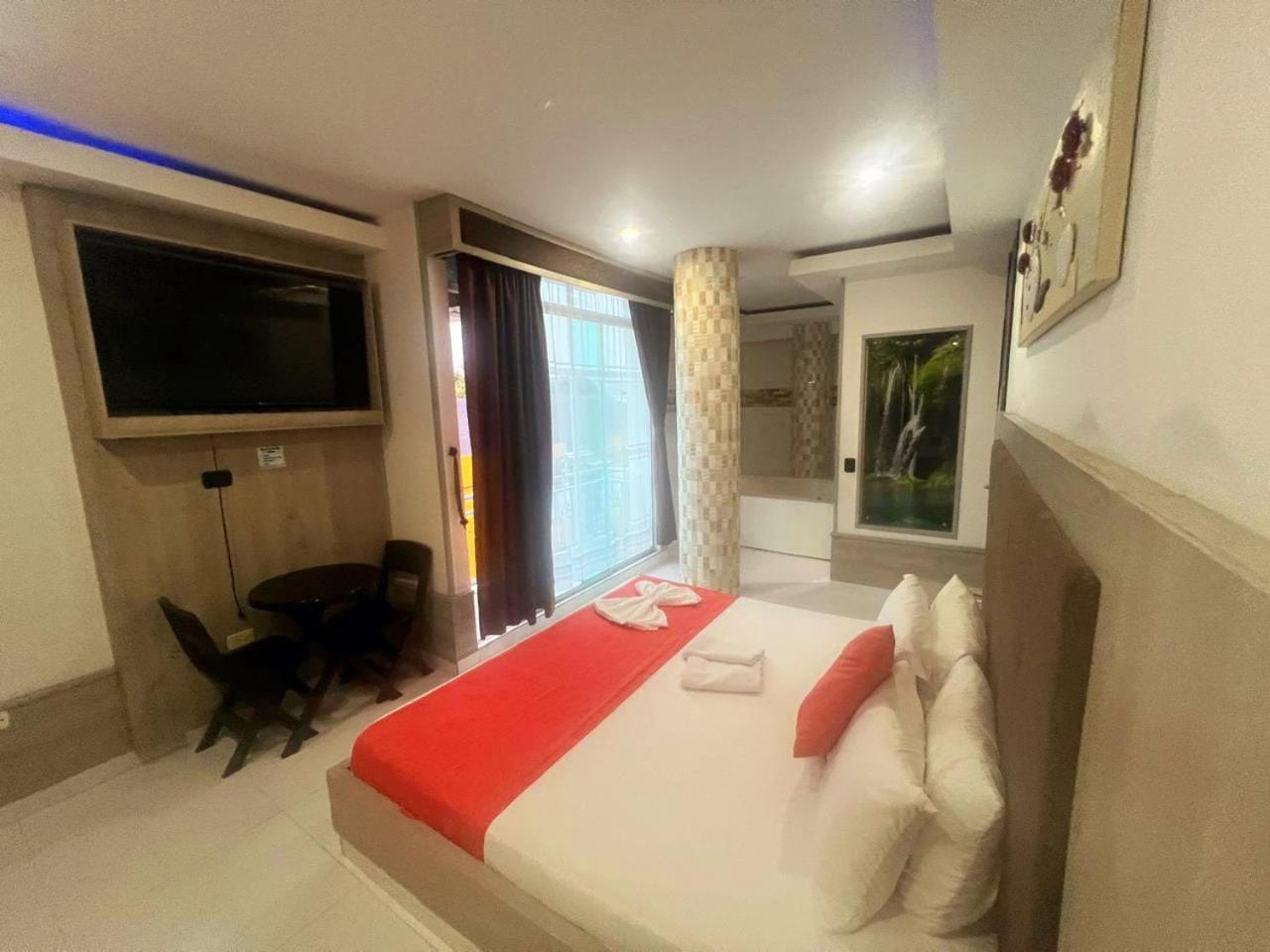 מלגאר Hotel Suite Royal מראה חיצוני תמונה