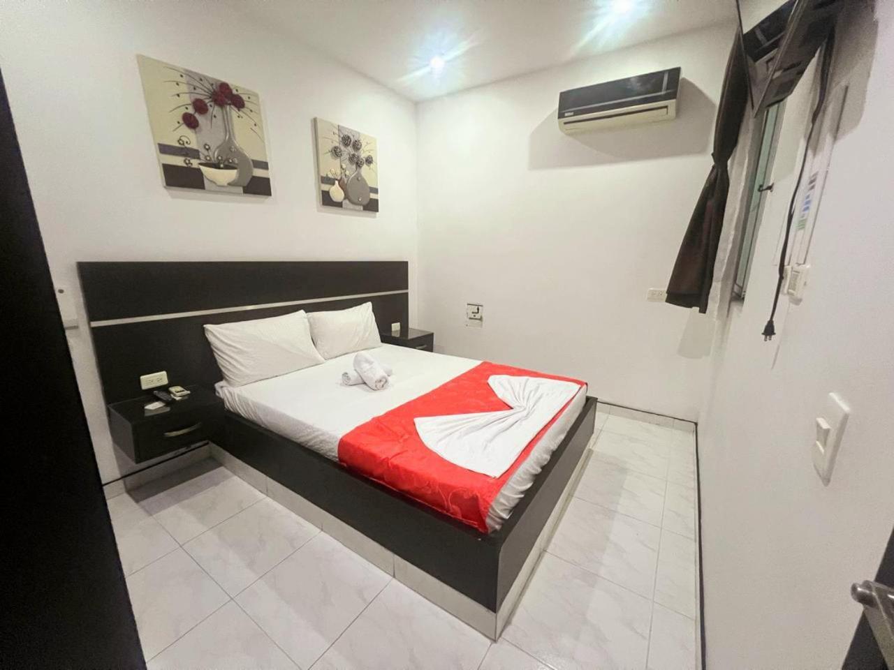 מלגאר Hotel Suite Royal מראה חיצוני תמונה