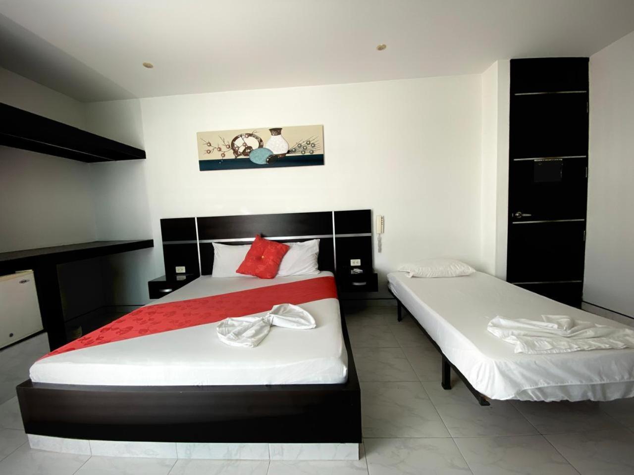 מלגאר Hotel Suite Royal מראה חיצוני תמונה