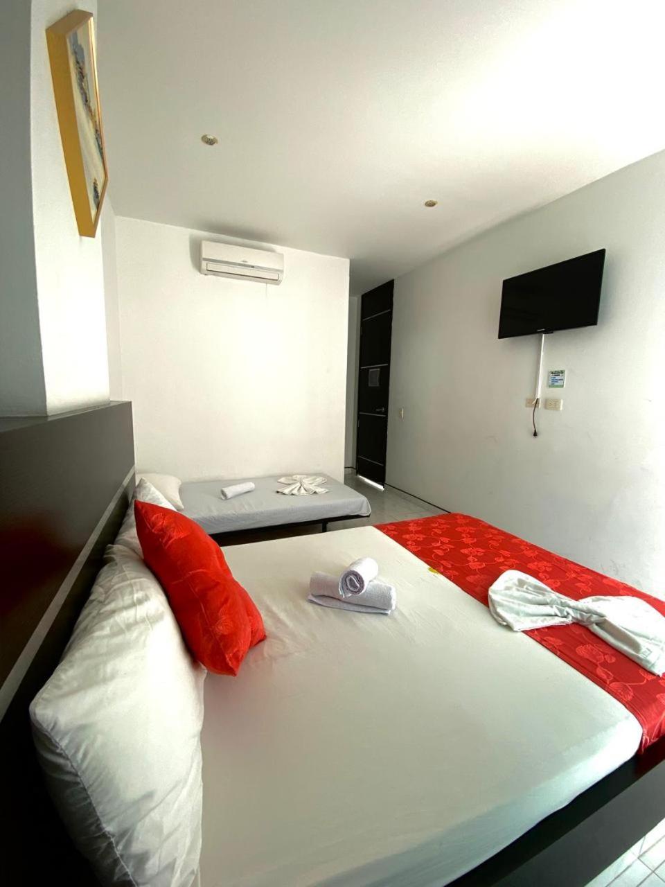 מלגאר Hotel Suite Royal מראה חיצוני תמונה